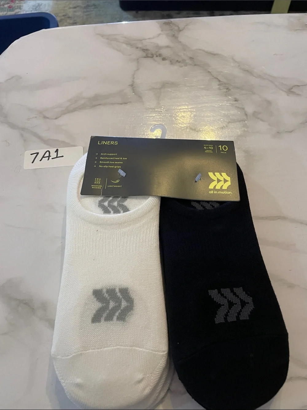 all in motion Men's 10-Pack No-Show Liner Socks - White & Black